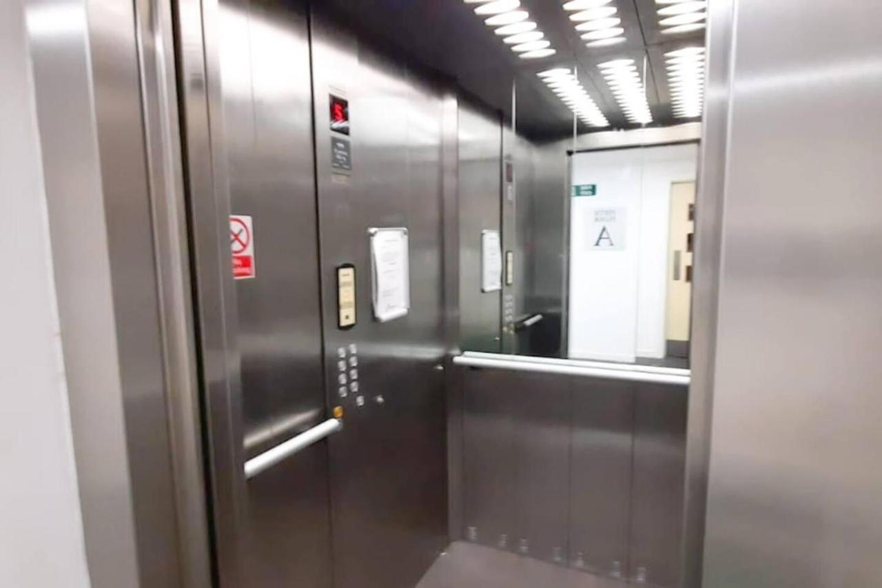 2-Bed Apartment Near City Centre Manchester Esterno foto