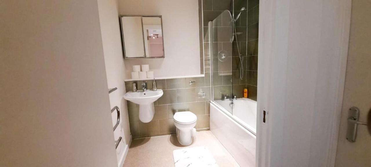 2-Bed Apartment Near City Centre Manchester Esterno foto