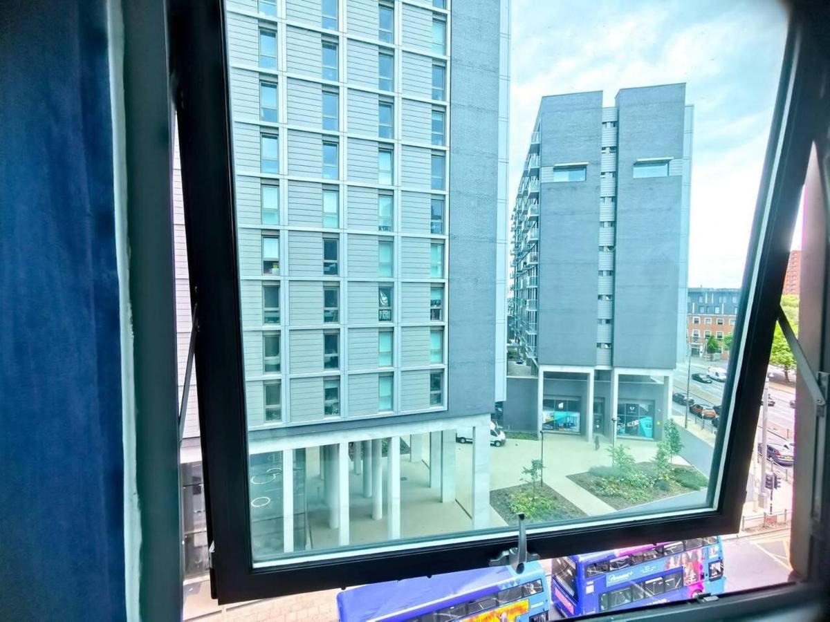 2-Bed Apartment Near City Centre Manchester Esterno foto